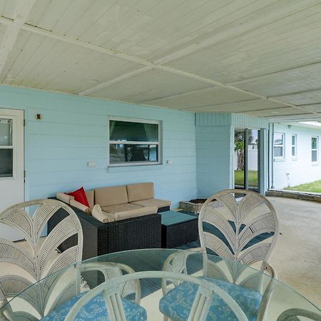 Pet-Friendly Cocoa Beach Home Walk To Beach! Exterior photo